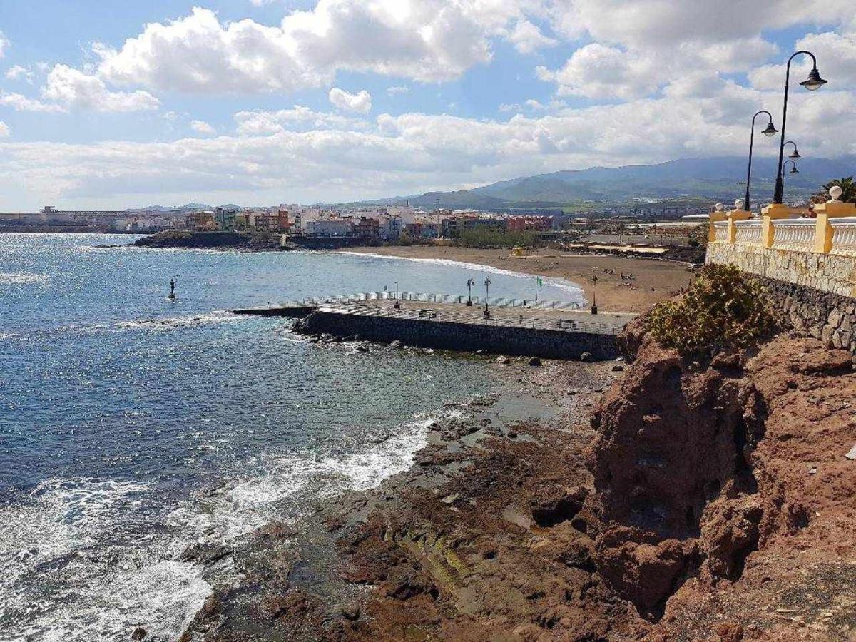 Primera línea con preciosas vistas al mar Melenara Exterior foto